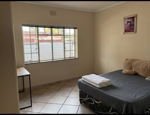 3 BEDROOM HOUSE FOR SALE IN VANDERBIJLPARK SW 1